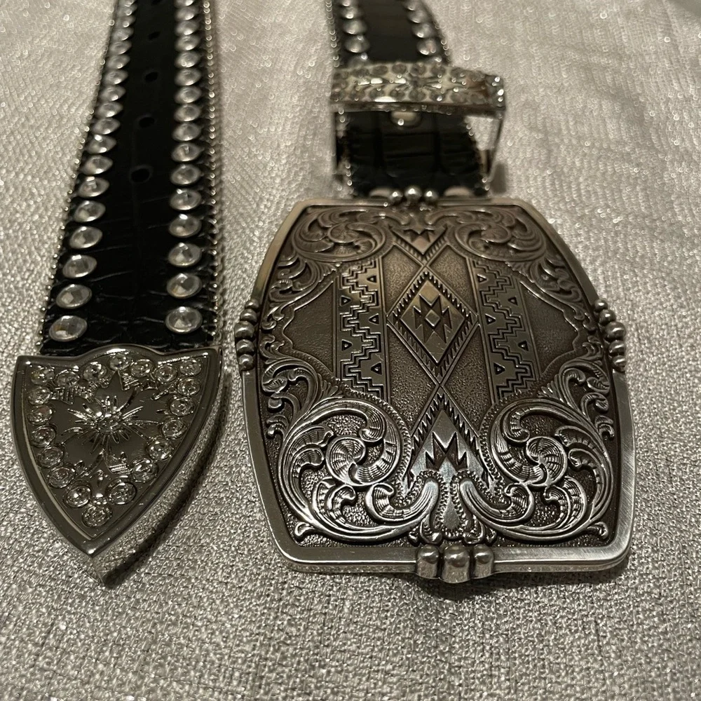 Blazin Roxx Black Leather Western Belt with Ornate Silver Buckle - Picture 4 of 11